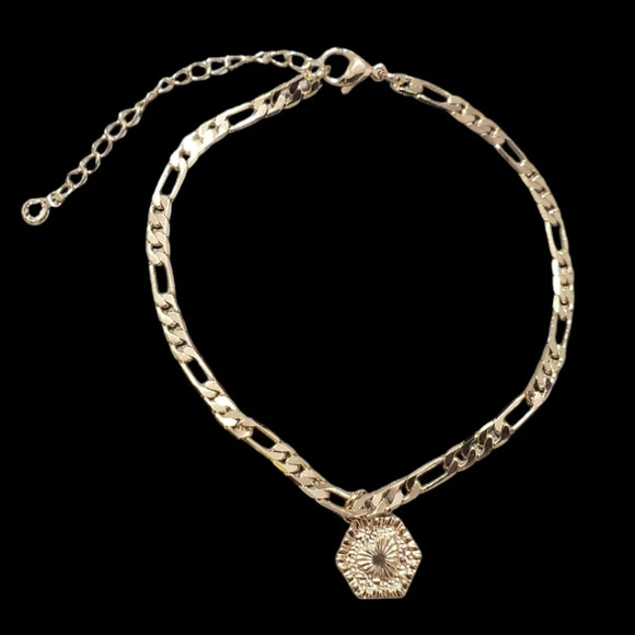 New Initial "U" 18K Gold Plated Figaro Chain Anklet/Bracelet - Picture 3 of 6